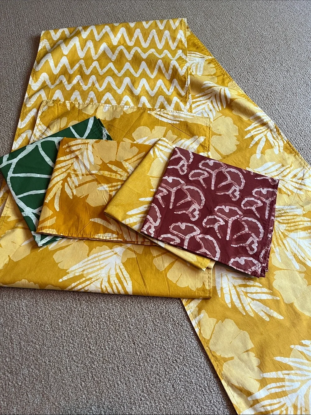 Harvest gold Printed Kitchen Linen Set